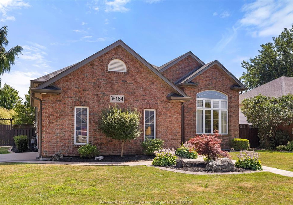 184-mousseau-belle-river-ontario-26016497