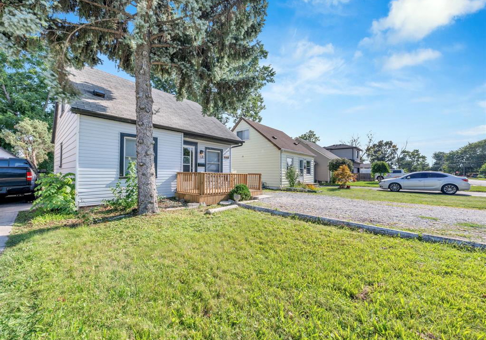 643-charles-street-windsor-ontario-26016506