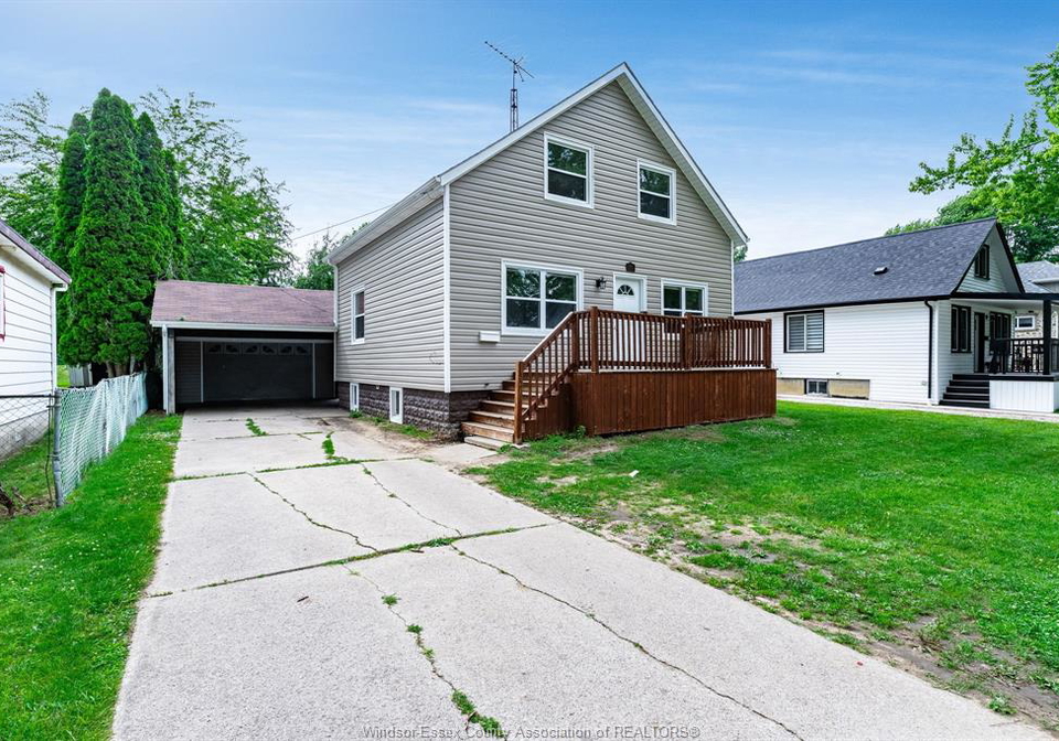 13-poplar-street-leamington-ontario-26016529