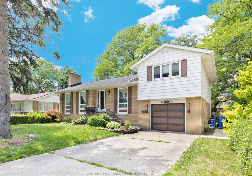 3483-dougall-windsor-ontario-26016533