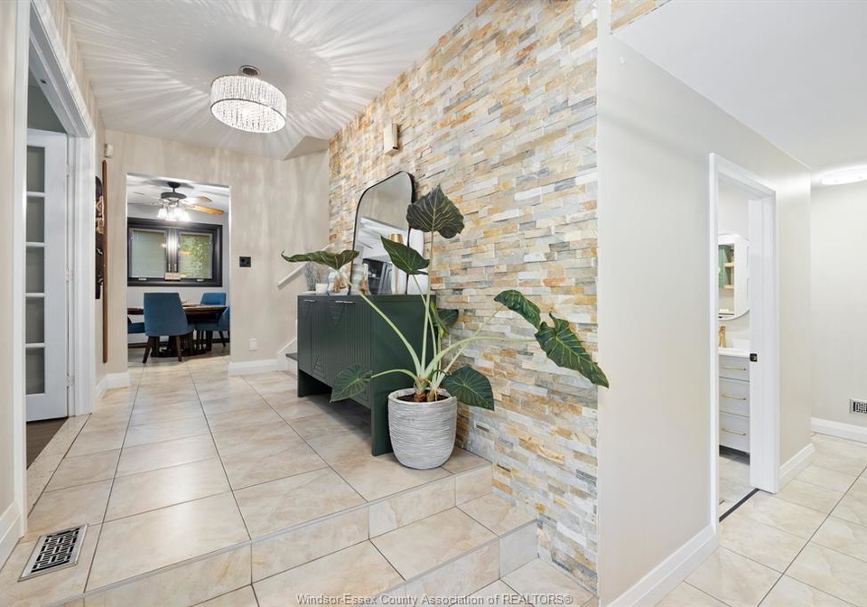 831-lafferty-lasalle-ontario-26016542