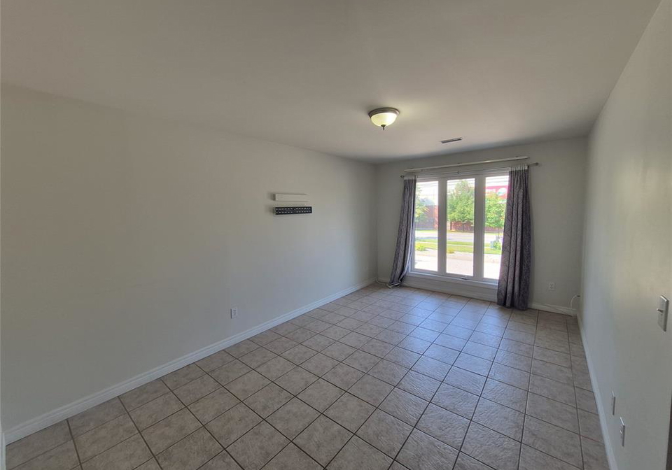 1756-daytona-avenue-windsor-ontario-26016553