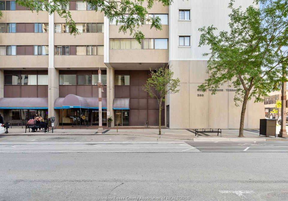 380-pellissier-avenue-windsor-ontario-26016581