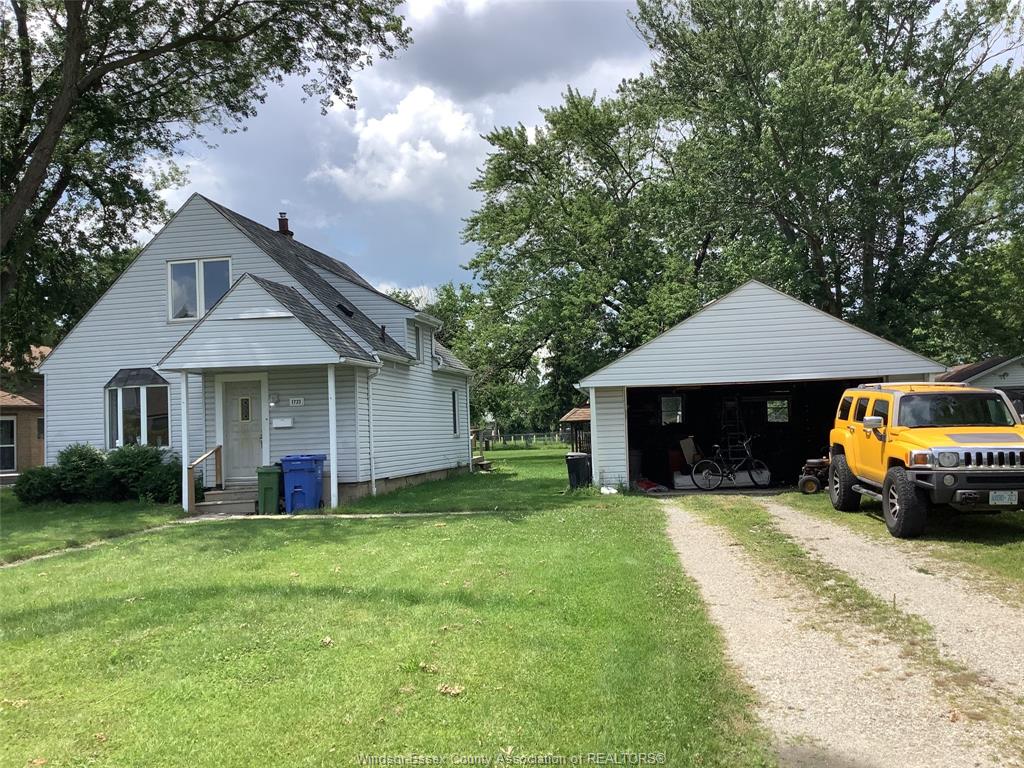 1733-balfour-windsor-ontario-26016588