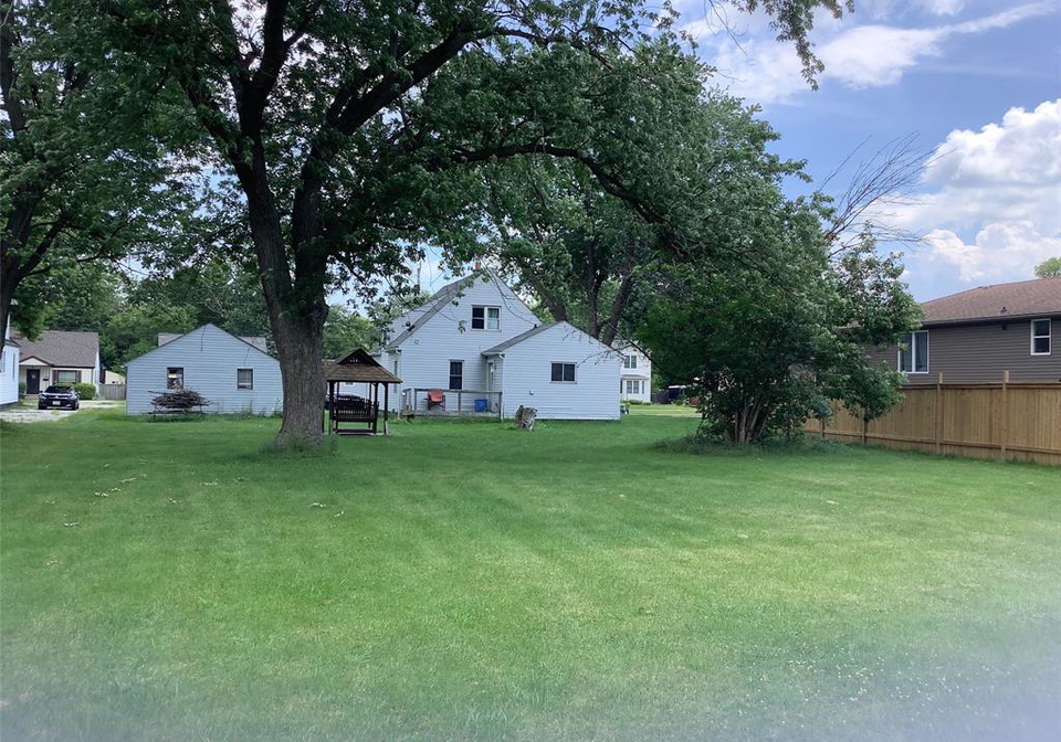 1733-balfour-windsor-ontario-26016588