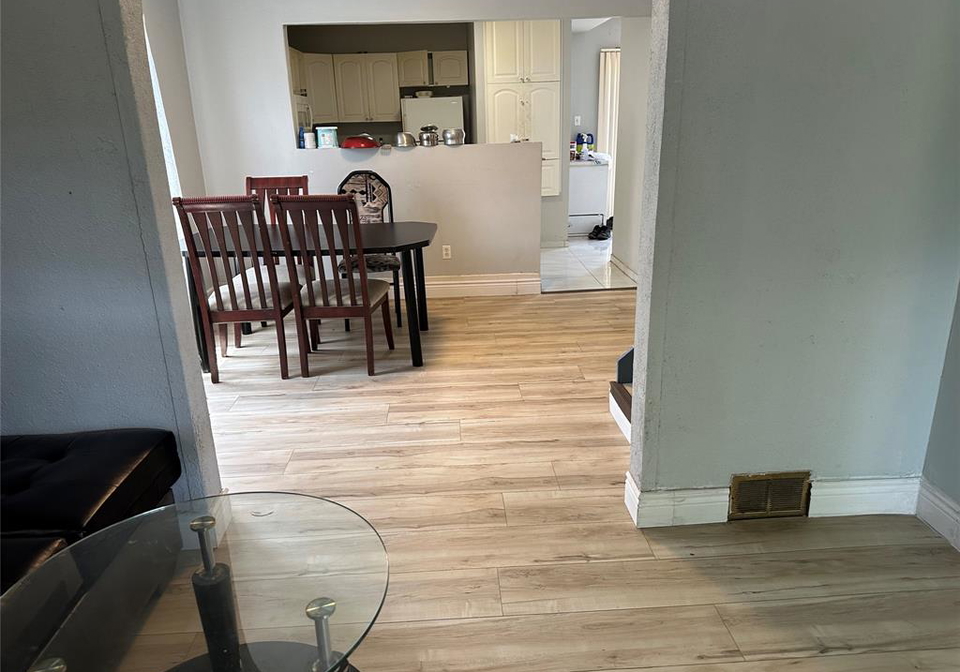 961-campbell-windsor-ontario-26016589