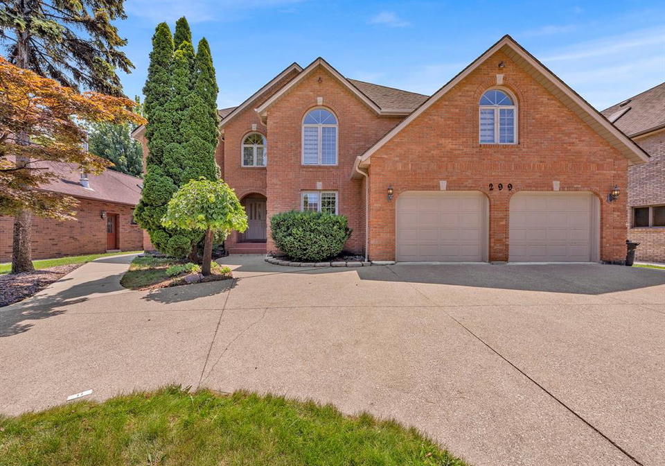 299-russel-woods-drive-tecumseh-ontario-26016599