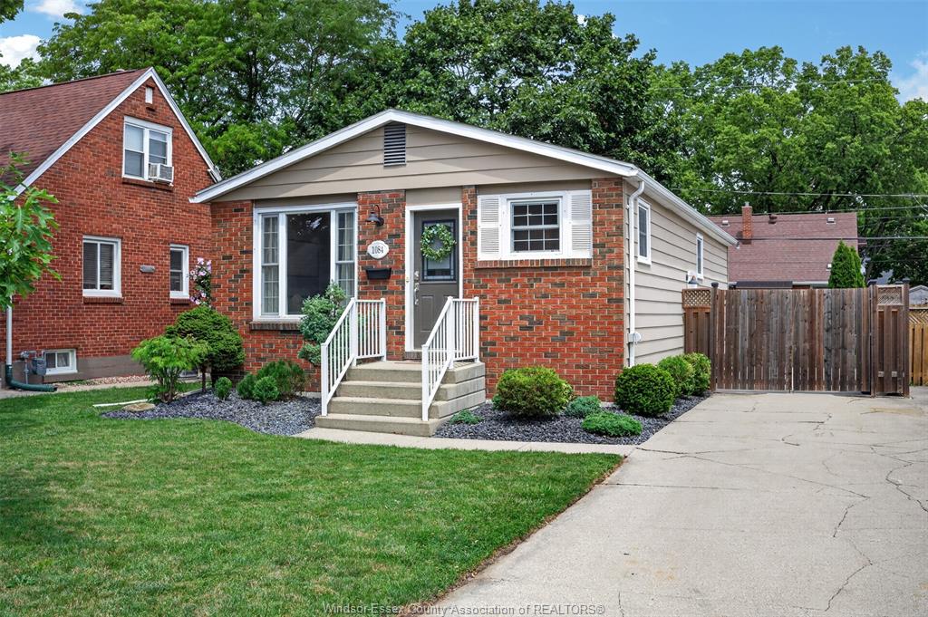 1084-prado-place-windsor-ontario-26016618
