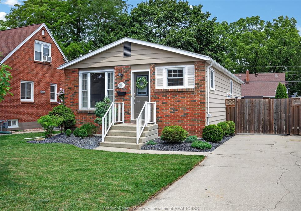 1084-prado-place-windsor-ontario-26016618