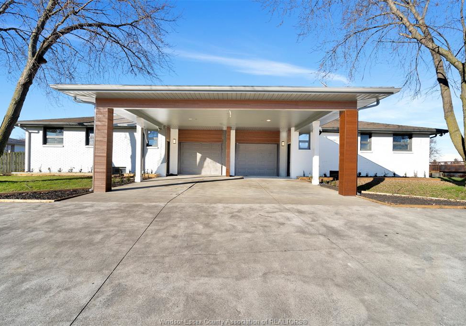 142-first-street-belle-river-ontario-26016625