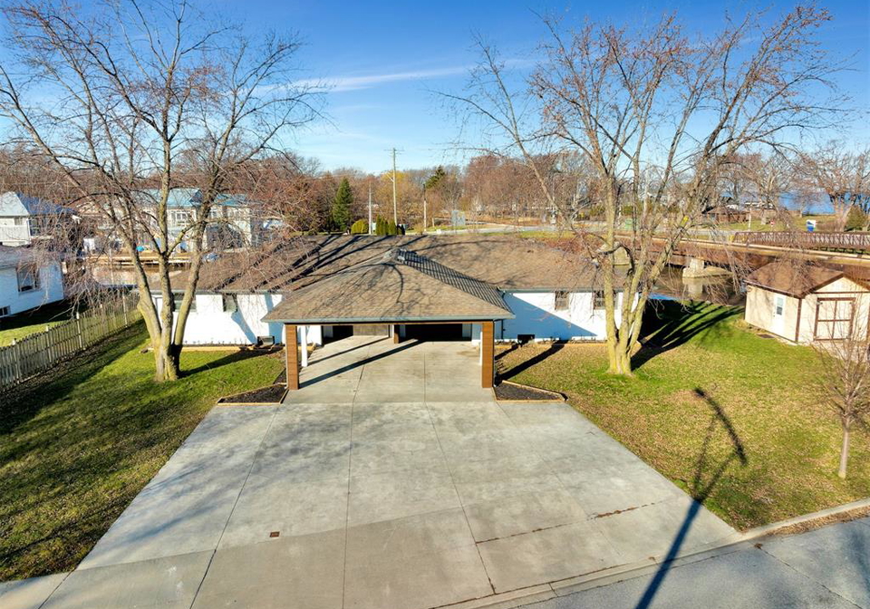 142-first-street-belle-river-ontario-26016625
