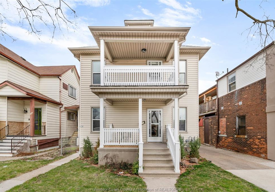 1292-chilver-windsor-ontario-26016629
