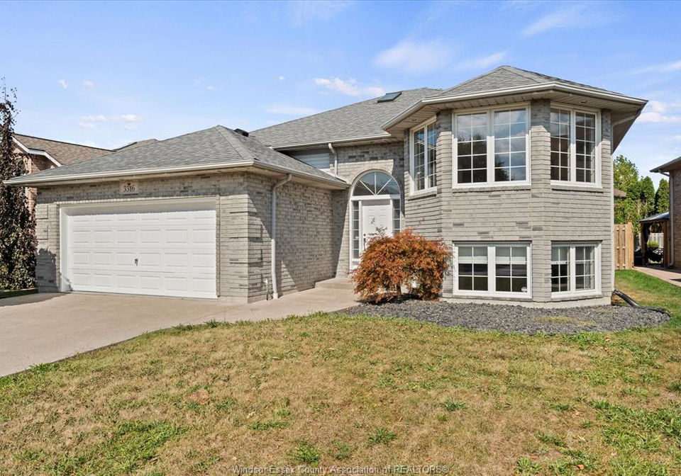 3316-kenilworth-windsor-ontario-26016634