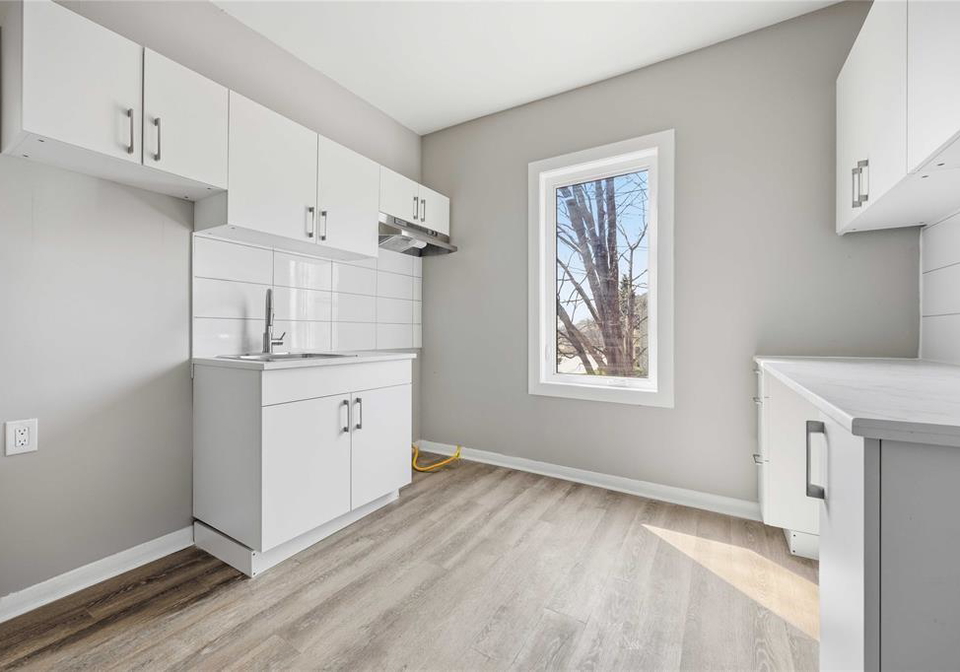 131-margaret-avenue-wallaceburg-ontario-26016643