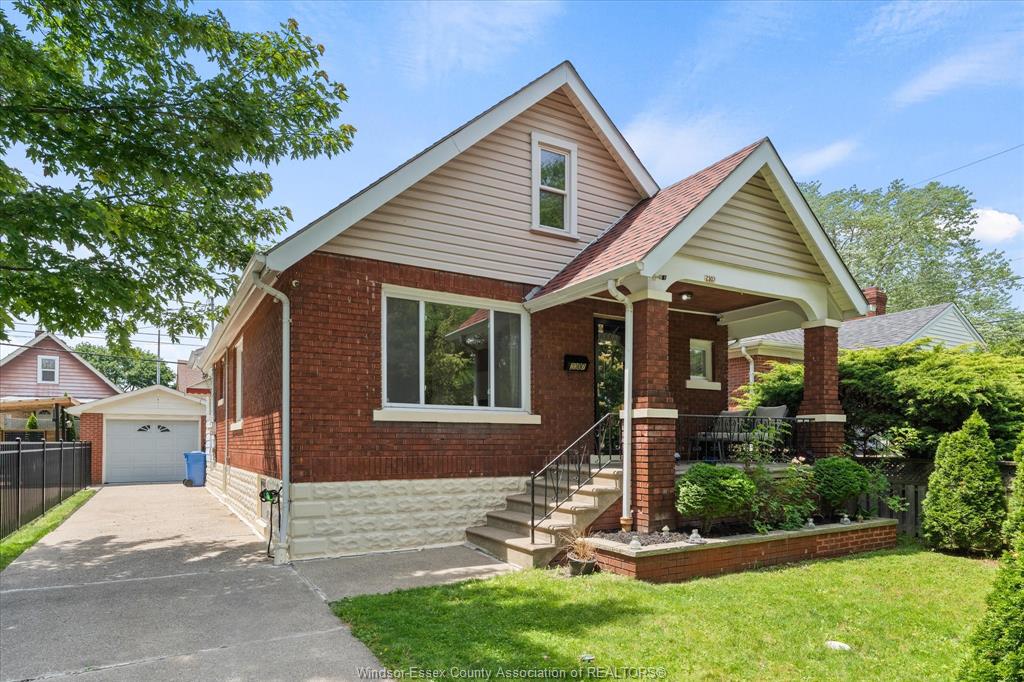 2307-fraser-avenue-windsor-ontario-26016669
