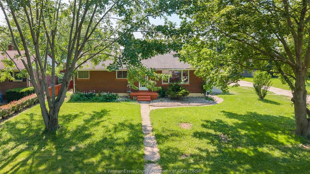 2605-askin-avenue-windsor-ontario-26016700