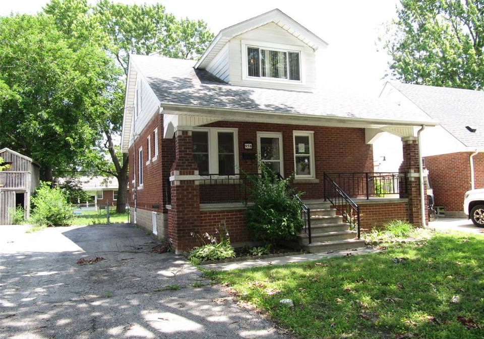 958-edward-windsor-ontario-26016701