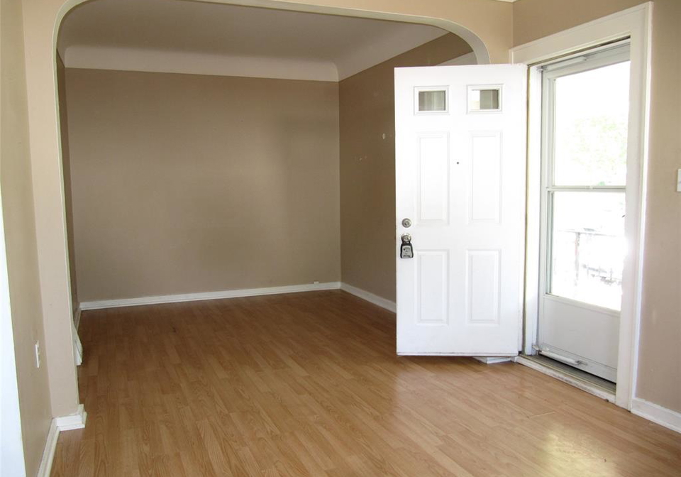 958-edward-windsor-ontario-26016701