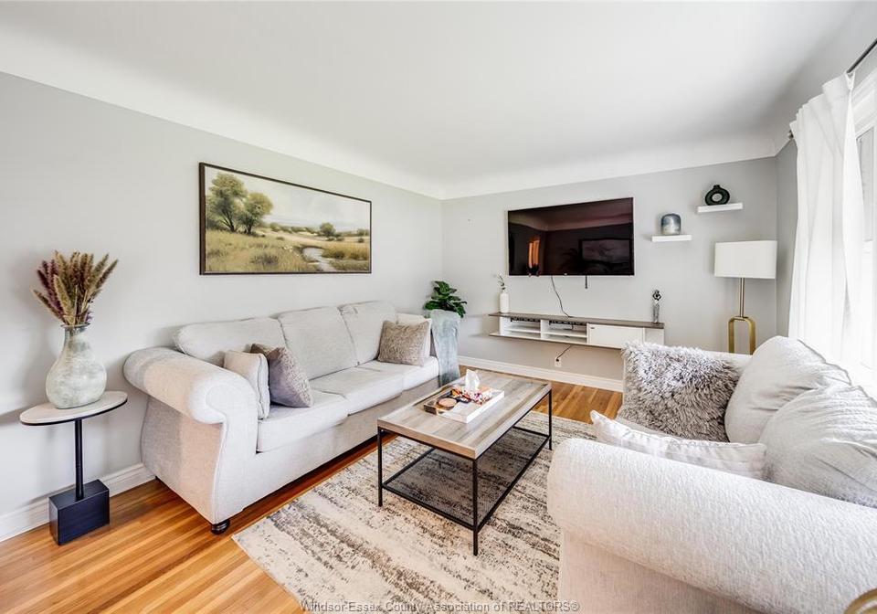 1030-isabelle-place-windsor-ontario-26016702