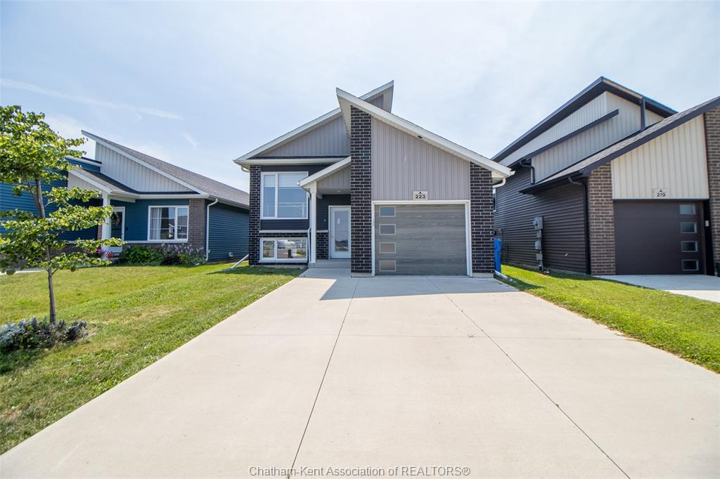 223-manning-drive-chatham-ontario-26016710