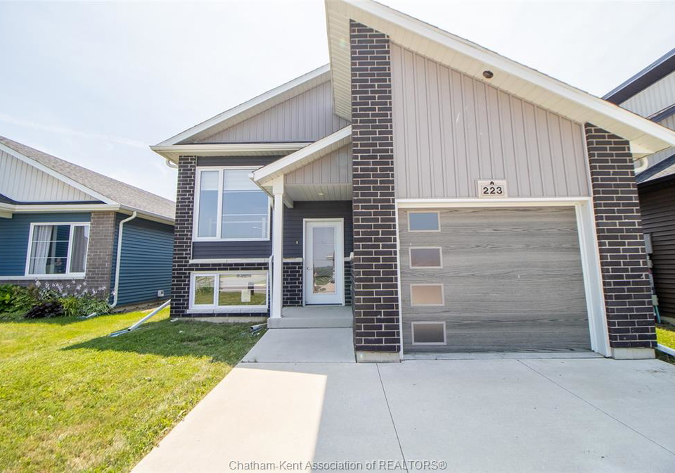 223-manning-drive-chatham-ontario-26016710