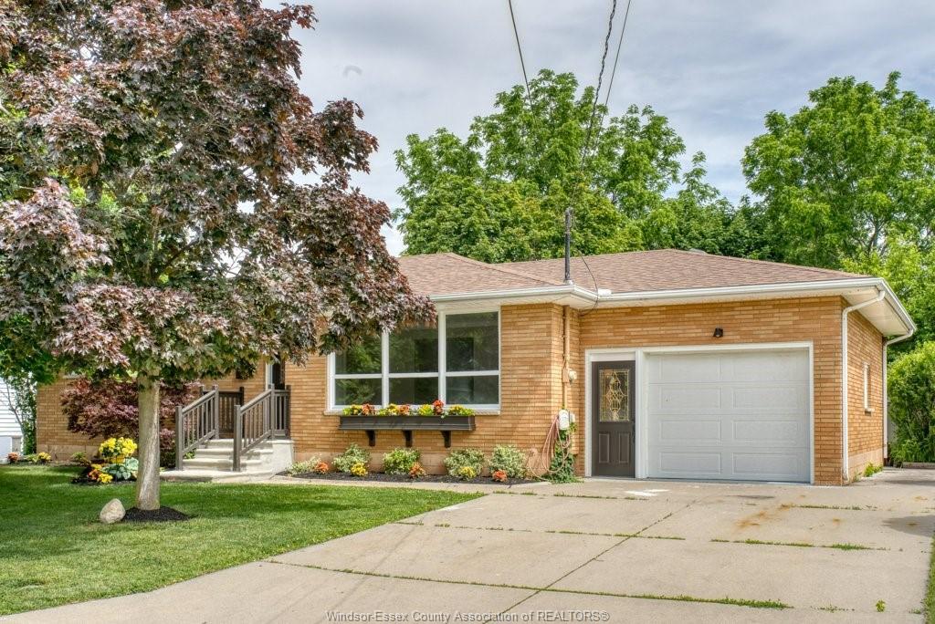 68-mccallum-kingsville-ontario-26016722