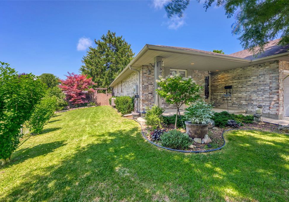 930-assiniboine-crescent-sarnia-ontario-26016723