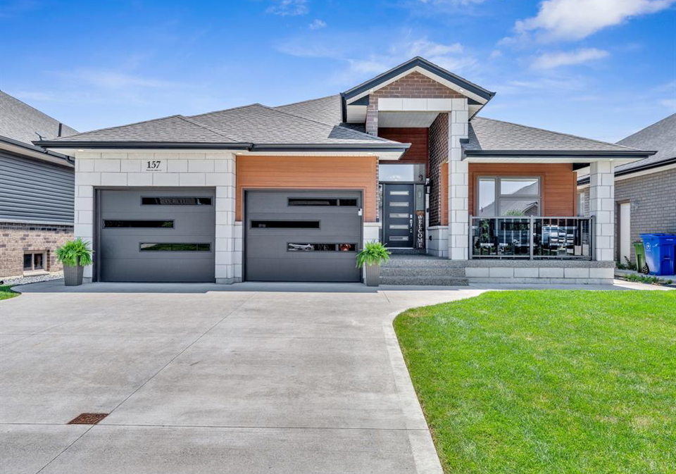 157-townsview-essex-ontario-26016730