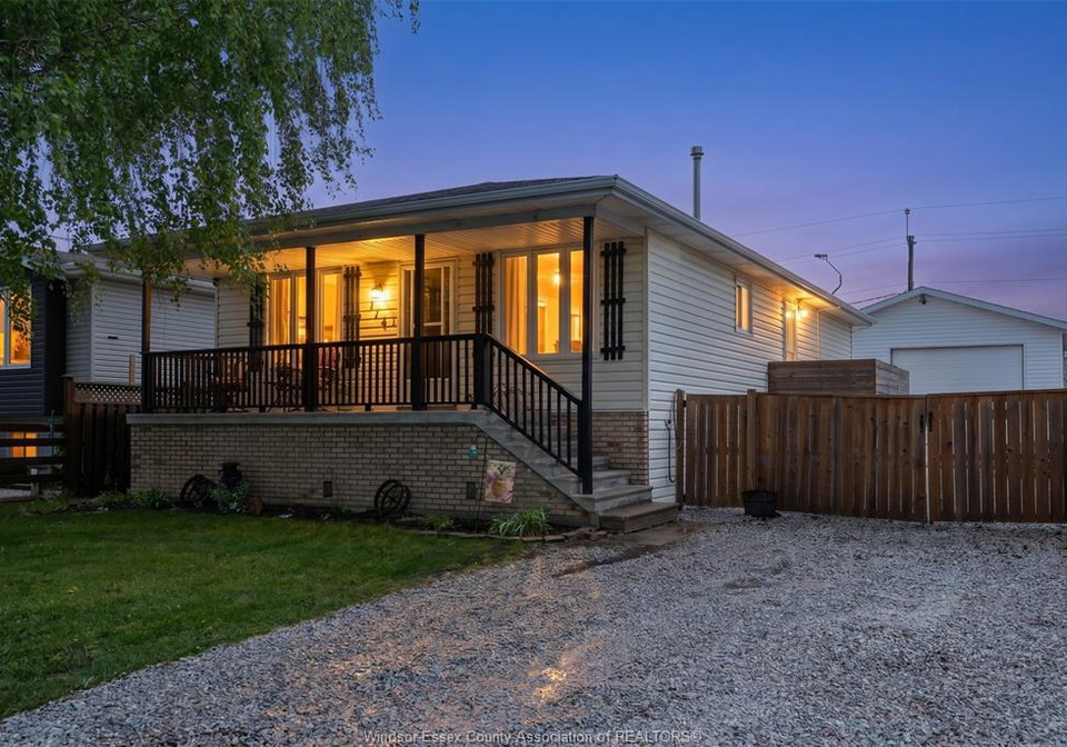114-gloucester-drive-colchester-ontario-26016741