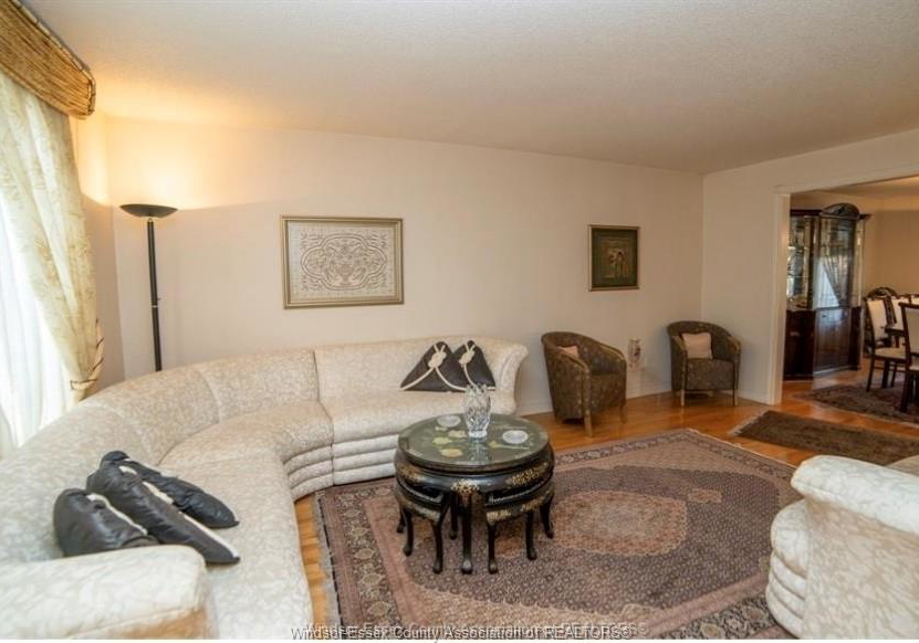 478-flora-windsor-ontario-26016745