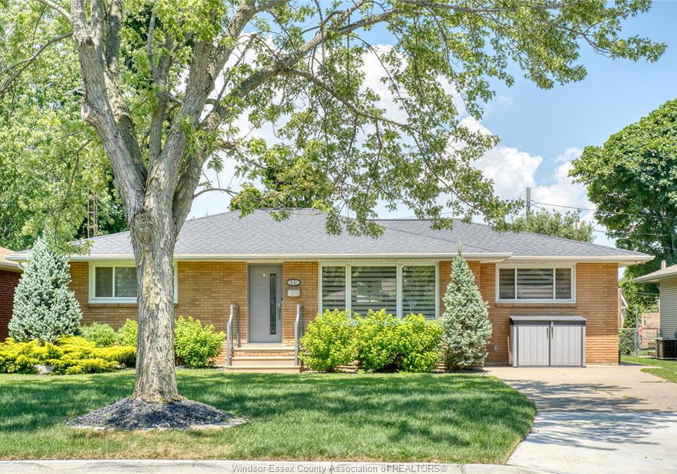 11-margaret-leamington-ontario-26016749