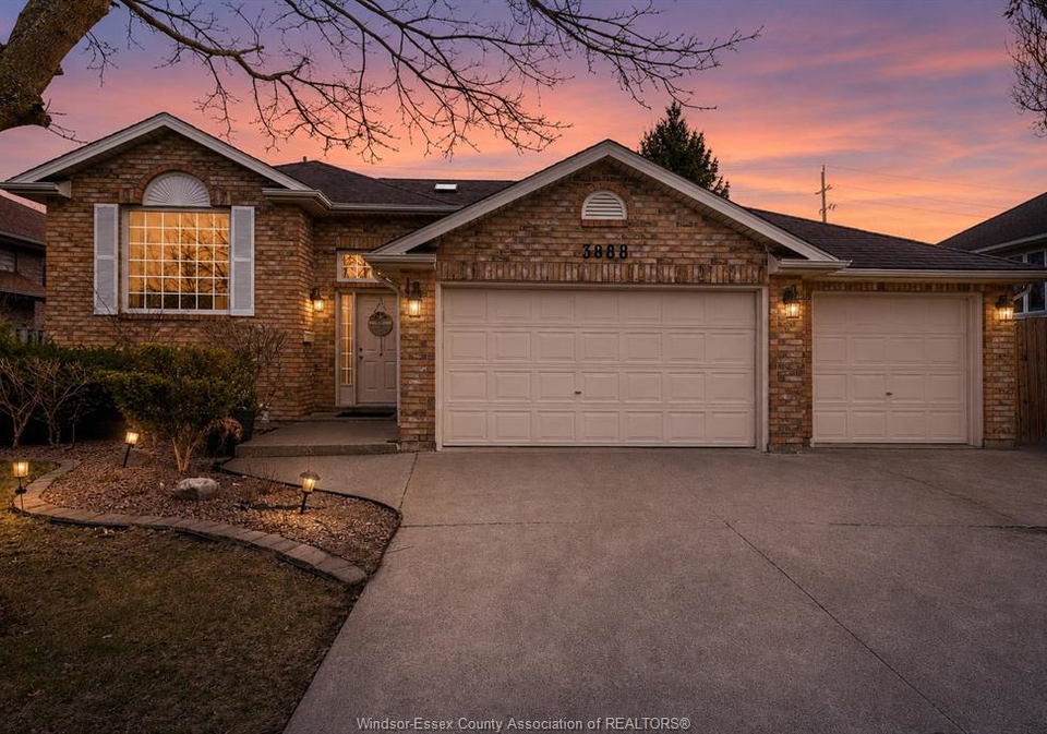 3888-aristotle-crescent-windsor-ontario-26016763