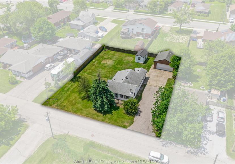510-arquette-avenue-essex-ontario-26016766