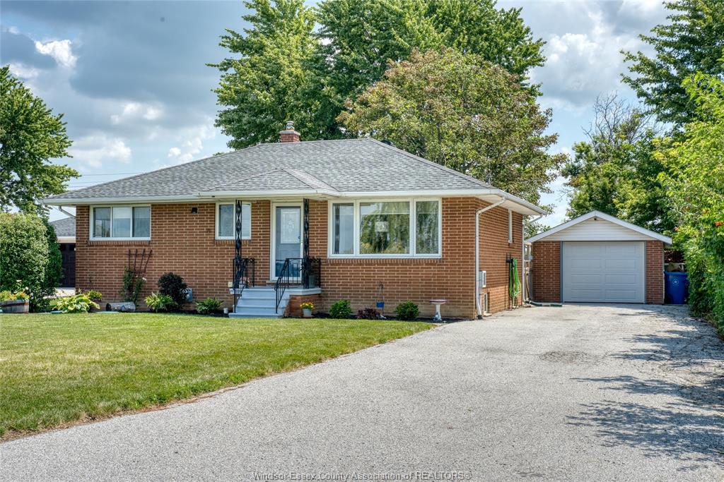 14001-walker-road-essex-ontario-26016770