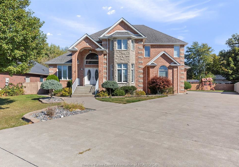 21-laurentia-drive-tilbury-ontario-26016774