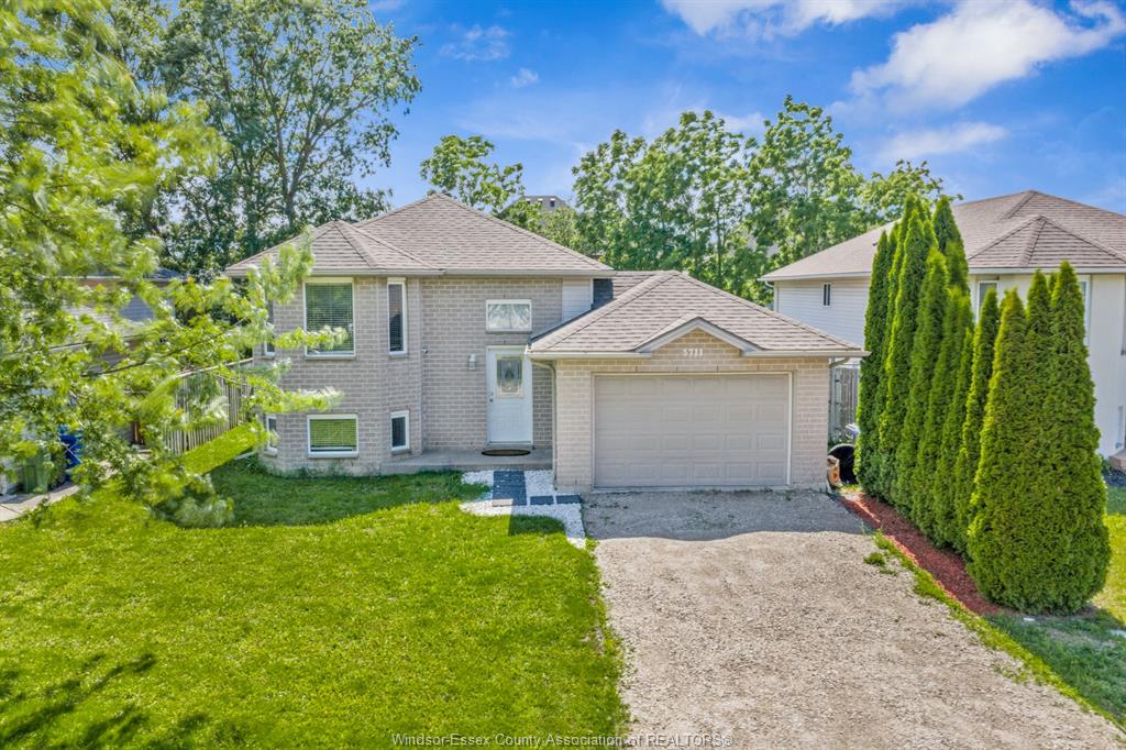 3711-maguire-windsor-ontario-26016778