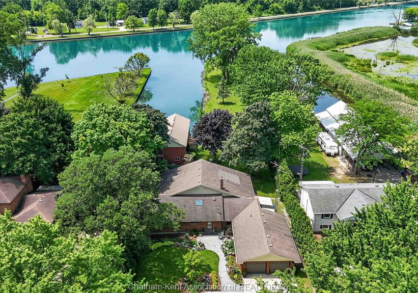 4803-st-clair-parkway-port-lambton-ontario-26016790
