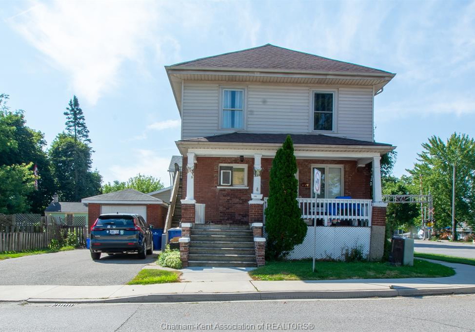 168-harvey-street-chatham-ontario-26016806