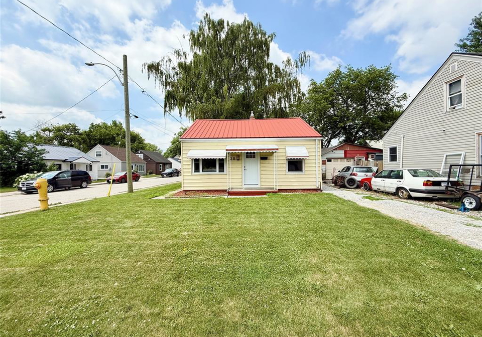 20-mcnaughton-avenue-wallaceburg-ontario-26016808