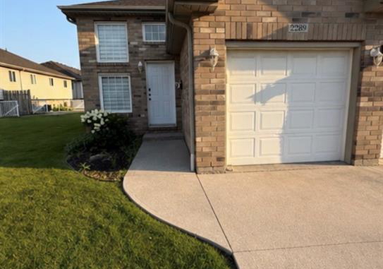 2289-bethlehem-avenue-windsor-ontario-26016837