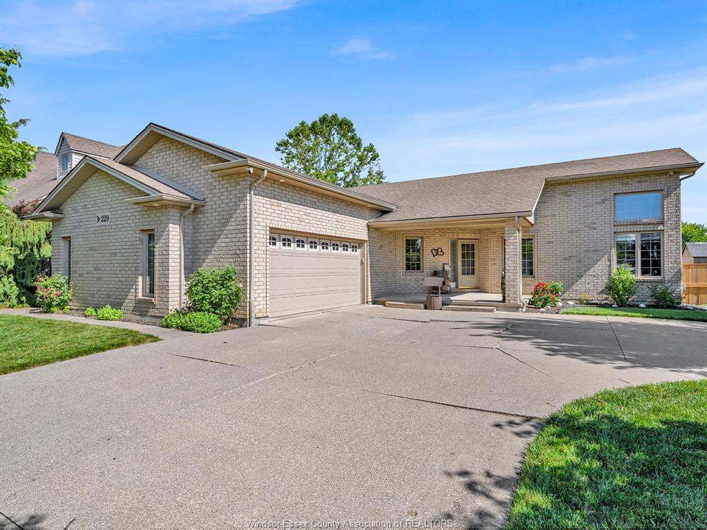 229-st-peter-street-belle-river-ontario-26016847