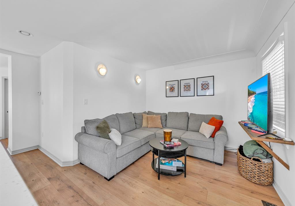 1767-langlois-windsor-ontario-26016854