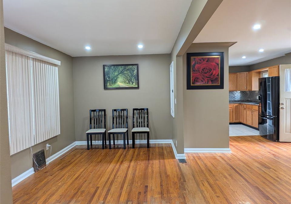 3130-academy-drive-windsor-ontario-26016864