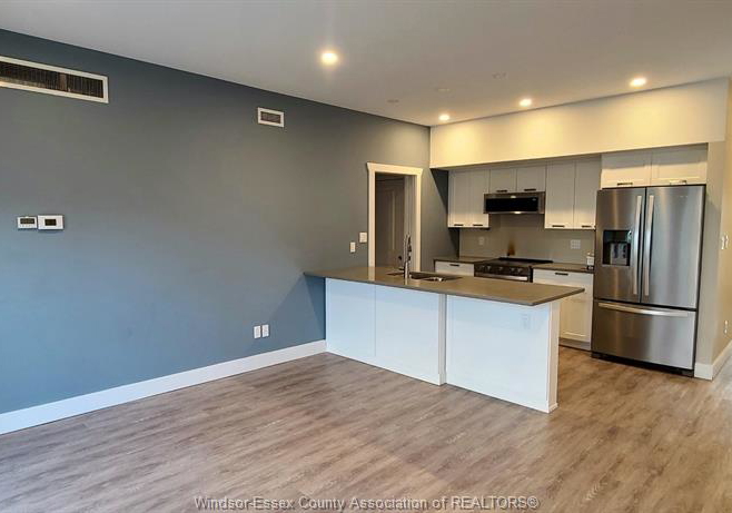 550-sandison-street-windsor-ontario-26016866