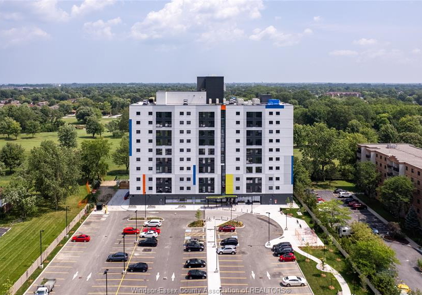 3100-meadowbrook-windsor-ontario-26016867