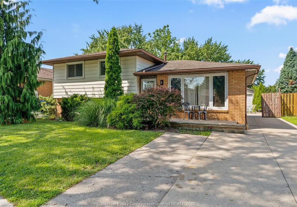3285-rosebriar-road-windsor-ontario-26016870