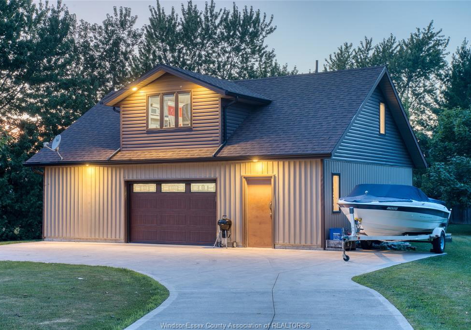 113-beach-court-stoney-point-ontario-26016884