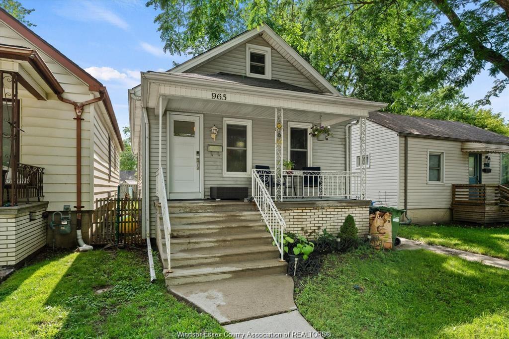 965-bridge-avenue-windsor-ontario-26016886