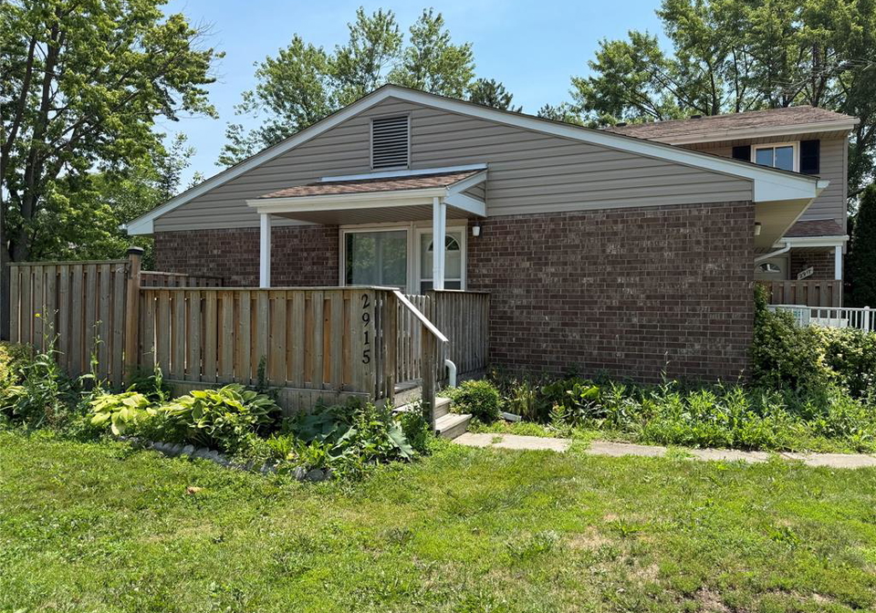 2915-meadowbrook-lane-windsor-ontario-26016887