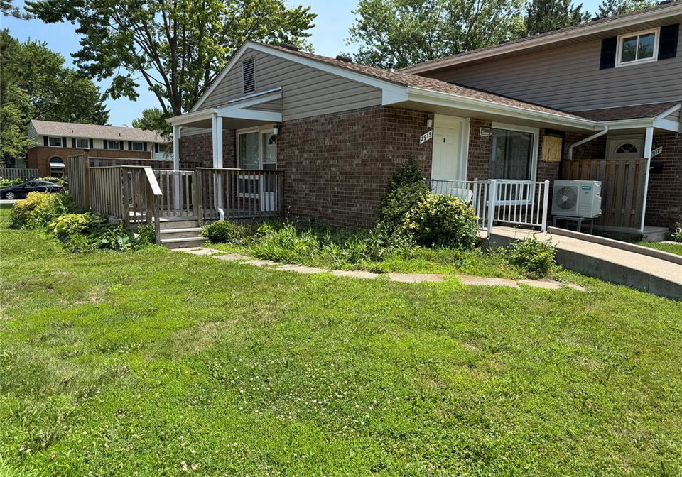 2915-meadowbrook-lane-windsor-ontario-26016887